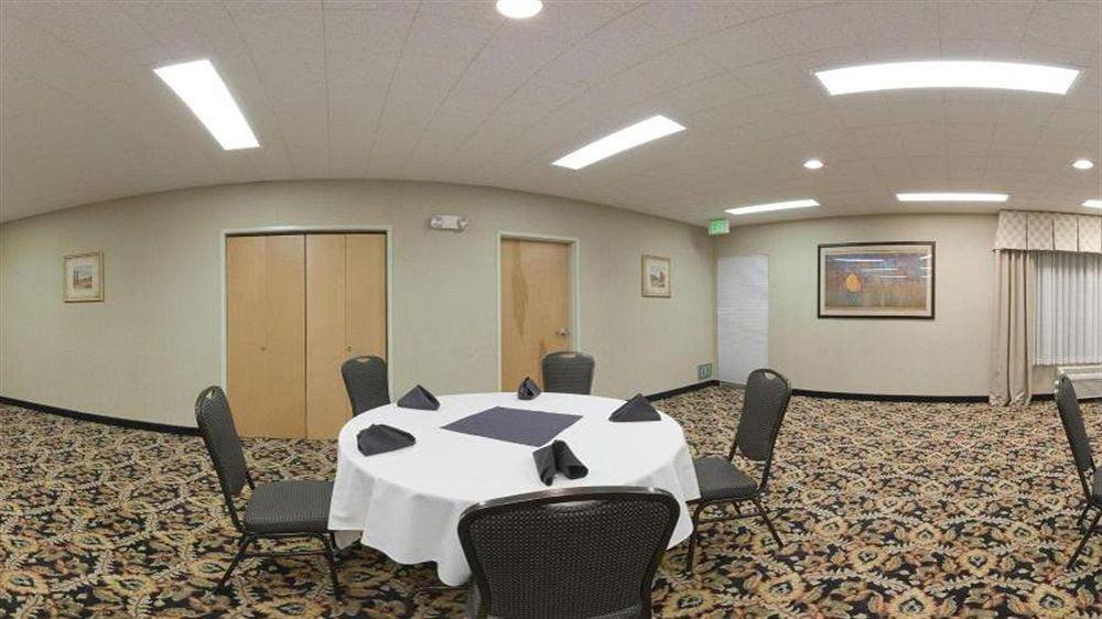 Express Corvallis-on The River By Ihg Corvallis