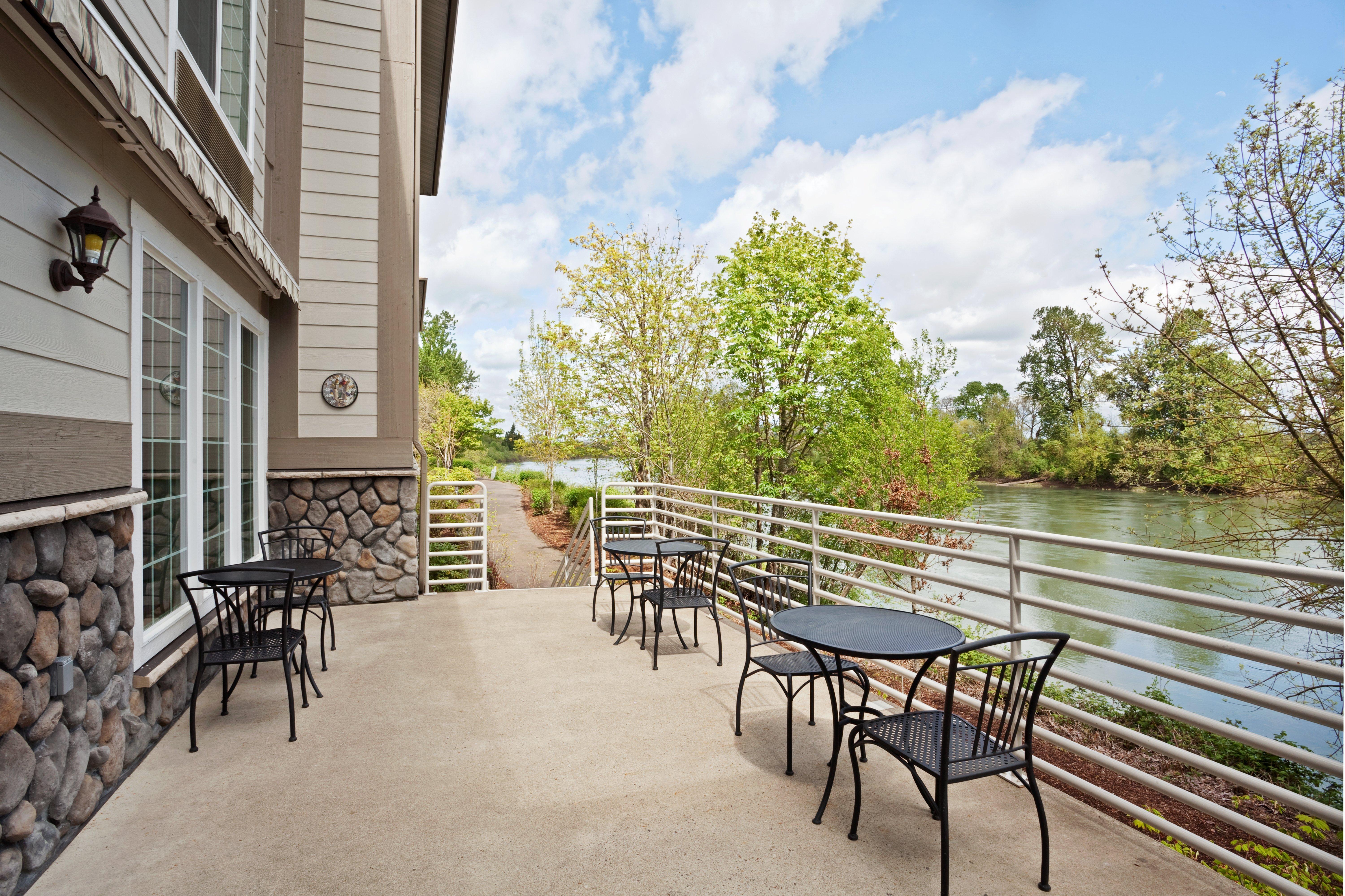 Express Corvallis-on The River By Ihg 3*