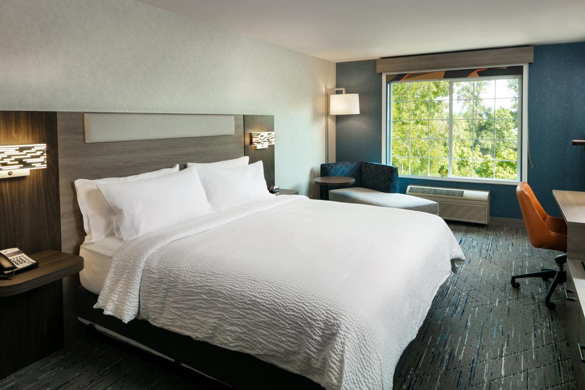 Hotel Express Corvallis-on The River By Ihg