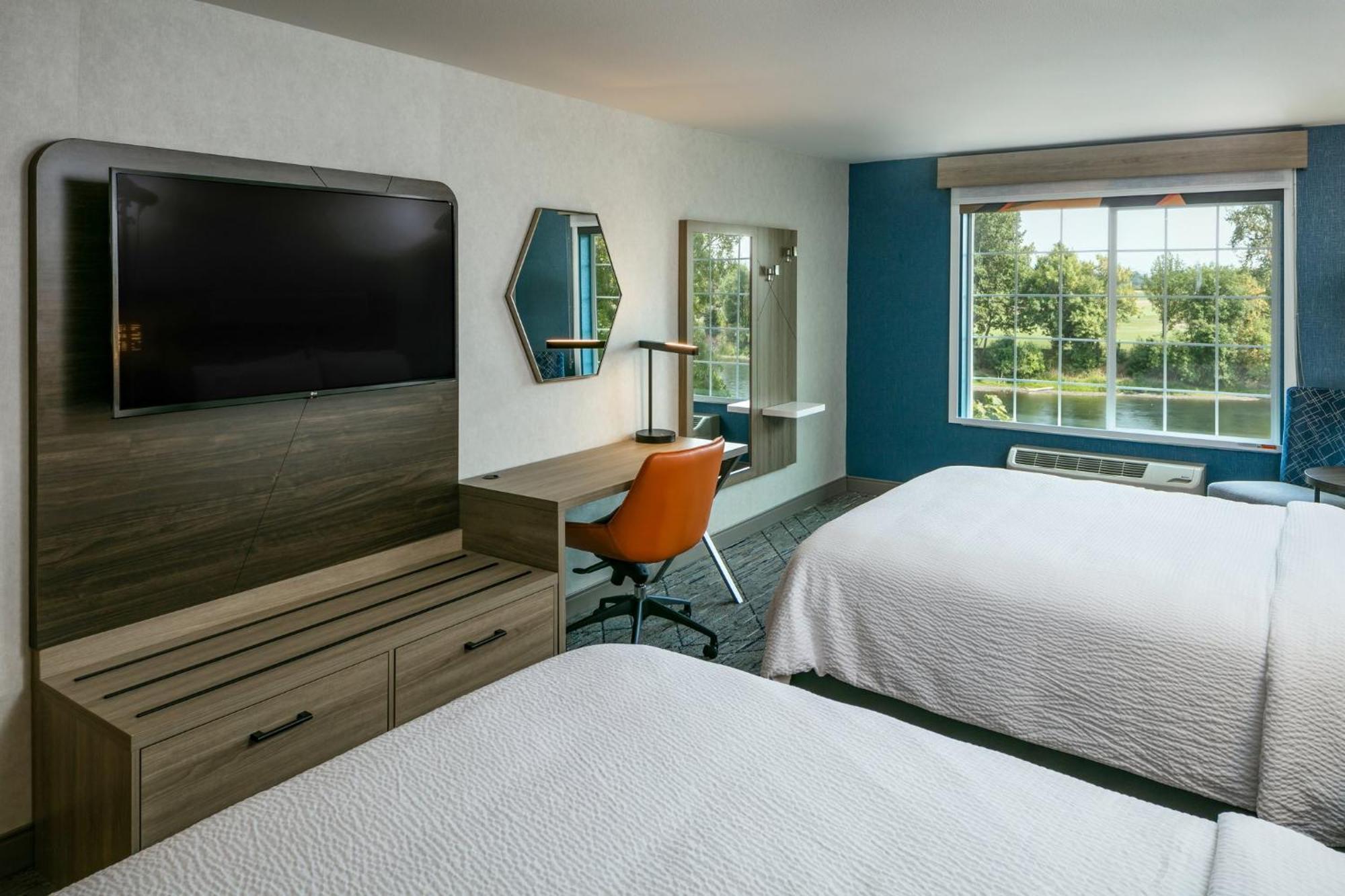 Express Corvallis-on The River By Ihg Hotel 3*