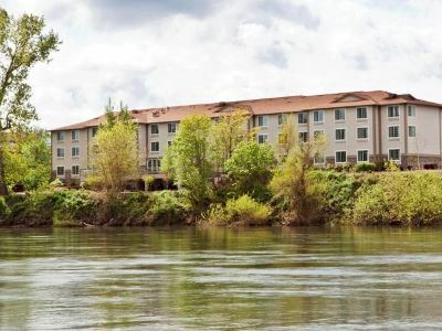 Hotel Express Corvallis-on The River By Ihg 3*